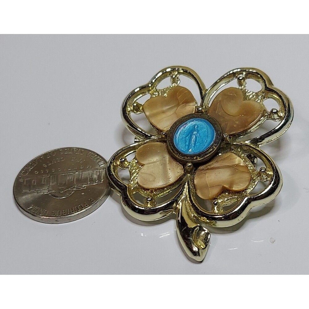 Flower Pin brooch blue center tan hearts on goldtone 1 3/4 in MOP - Picture 4 of 4